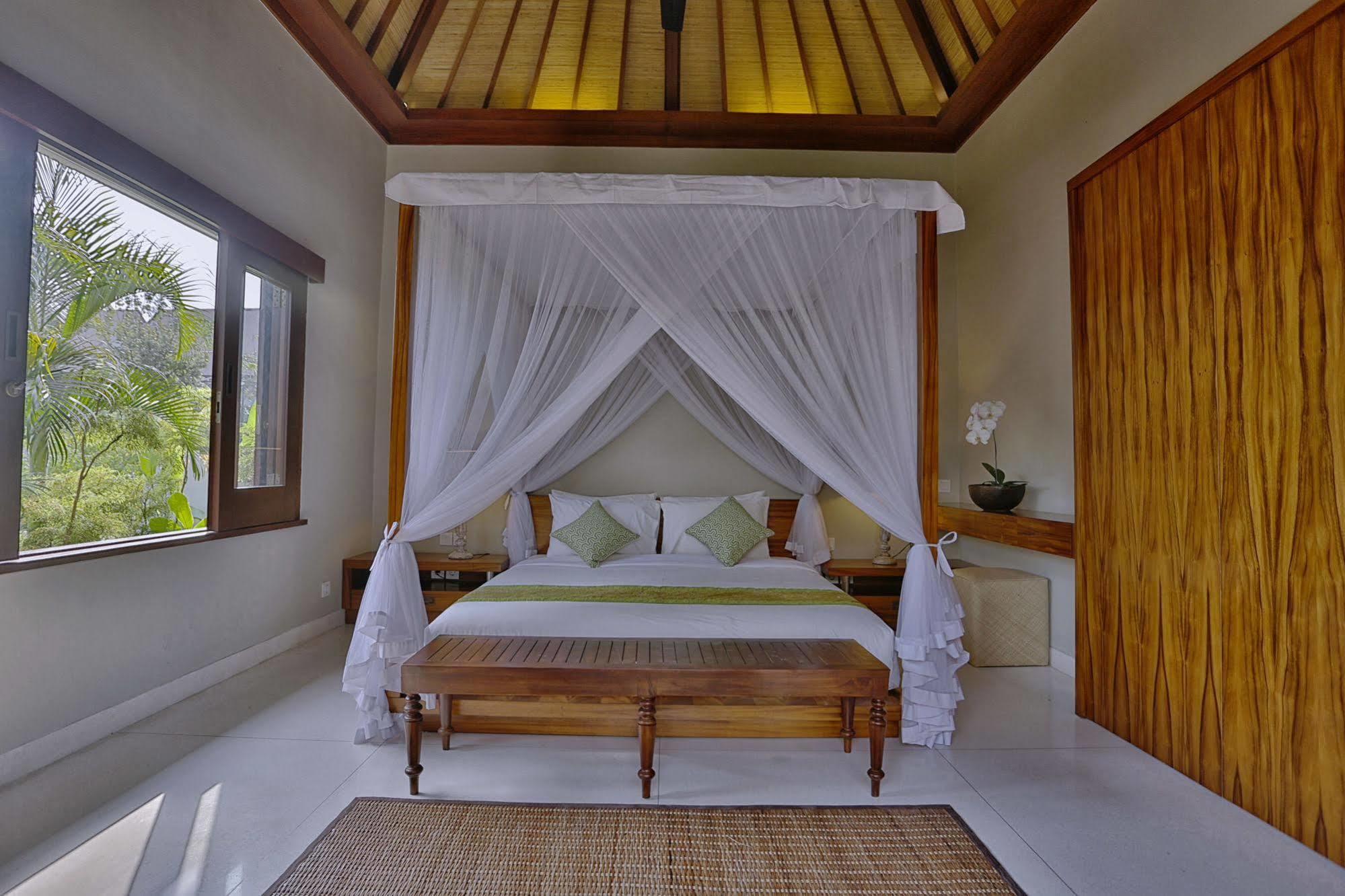 Villa Nikara Kuta Lombok Esterno foto